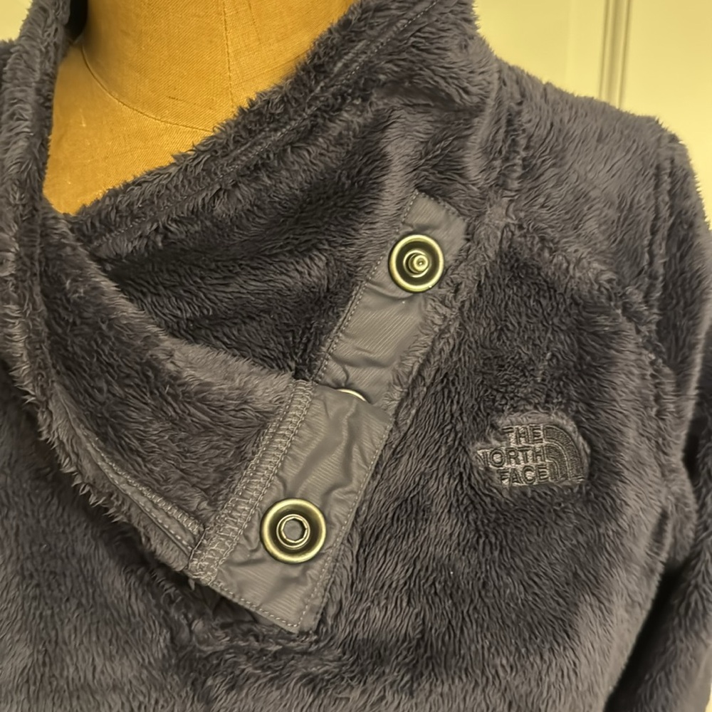 The North Face Navy Blue Fleece Pullover - Picture 2 of 3